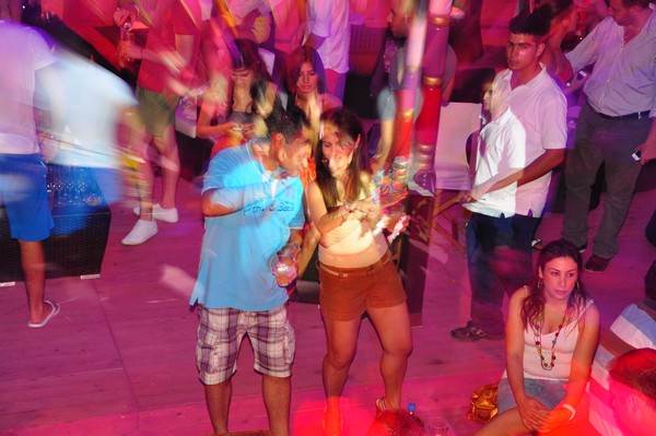 Night Beach Party @ Edde Sands